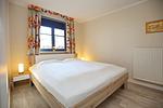 Doppelbett im Schlafzimmer - Wohnung 10-3 - Top-Hundeurlaub