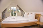 Schlafzimmer - FeWo05:Balkon,Meerblick,Sauna,Schwimmbad - Top-Hundeurlaub