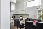 Küche / Küchenzeile - Ferienwohnung Penthouse ''Hafenkrone'' Marina Wendtorf - Top-Hundeurlaub