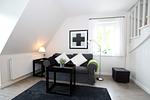 Couch im Wohnzimmer - Lüttmarsch 13, Whg. 6 - Top-Hundeurlaub