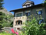 Fassade / Eingang - Chesa Clos - Top-Hundeurlaub