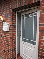 Fassade / Eingang - Austernfischer Ferienwohnung - Top-Hundeurlaub