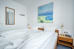 Schlafzimmer mit Doppelbett - Hus Strandkieker 08 - Top-Hundeurlaub