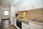 Küchenzeile mit Backofen und Spülmaschine - Wohnung 05-6 - Top-Hundeurlaub