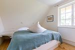 Schlafzimmer mit Doppelbett und viel Licht - Horrido - Top-Hundeurlaub