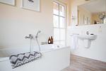 Badezimmer - Ferienhaus Haubenlerche 25 - Top-Hundeurlaub