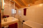Badezimmer - Alpensee - Feriendorf Via Claudia Haus 82 - Top-Hundeurlaub