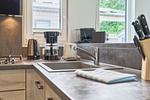Küche / Küchenzeile - Ferienhaus "10 Grad Ost" (10) - Top-Hundeurlaub