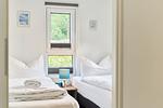 Schlafzimmer - Ferienhaus "10 Grad Ost" (10) - Top-Hundeurlaub