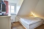 Das Doppeltbett im zweiten Schlafzimmer ist 1,55 m breit. - Green Garden Wohnung 2 - Top-Hundeurlaub