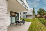Terrasse mit Tisch und Sitzmöglichkeiten - Aparthotel Ostseeallee 3-19 - Top-Hundeurlaub