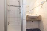 Badezimmer mit Dusche - Meeresblick 026 - Top-Hundeurlaub
