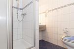 Badezimmer mit Dusche - Meeresblick 026 - Top-Hundeurlaub