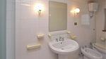 bathroom - Ferienhaus für 12 Personen (700 m²) - Top-Hundeurlaub