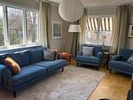 Gemütliches Wohnzimmer mit Sofa in Villa Emma in Småland - Villa Emma - Top-Hundeurlaub