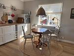 Moderne Küche mit Essbereich im Ferienhaus Villa Emma - Villa Emma - Top-Hundeurlaub