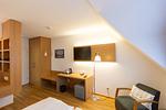 Schlafzimmer - Cuxlandhotel  Doppelzimmer 111 - Top-Hundeurlaub