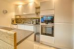 Küche / Küchenzeile - Apartment Gletscherblick 1 - Top-Hundeurlaub