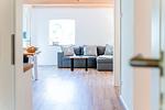Blick in den Wohnbereich - Ferienwohnung Hanna im Reethus Mühlenlund - Top-Hundeurlaub