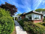 Hausansicht Landliv Huus mit Wintergarten und Terrasse - Ferienhaus Landliv Huus - Top-Hundeurlaub
