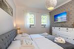 Schlafzimmer - Villa Strandblick 2 - Top-Hundeurlaub