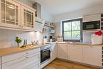 Küche / Küchenzeile - Ferienwohnung Haus am Strand Deluxe - Top-Hundeurlaub