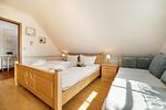 Schlafzimmer - Strandferienwohnung Trixi - Top-Hundeurlaub