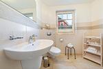Badezimmer - Villa Boddenluft 1 - Top-Hundeurlaub