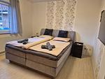 Schlafzimmer - Feldblick - Top-Hundeurlaub