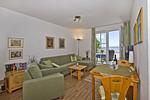 Wohnzimmer - FeWo 15: Meerblick, Balkon - Top-Hundeurlaub
