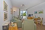 Wohnzimmer - FeWo 15: Meerblick, Balkon - Top-Hundeurlaub