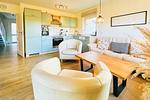 Wohnzimmer mit Küchenzeile - Haus 37a - Top-Hundeurlaub