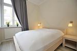 zweites Schlafzimmer mit Doppelbett - Wohnung 01 - Top-Hundeurlaub