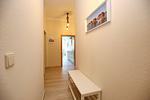 Flur mit Sitzbank - Wohnung 01 - Top-Hundeurlaub