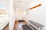 Flur mit Sitzbank - Wohnung 04-6 - Top-Hundeurlaub