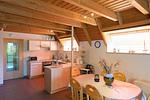 Küche / Küchenzeile - Ferienhaus Kniepsand 07 - Top-Hundeurlaub
