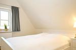 zweites Schlafzimmer mit Doppelbett - Wohnung 03 - Top-Hundeurlaub