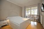 1. Schlafzimmer mit Doppelbett - Wohnung 03 - Top-Hundeurlaub