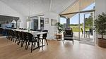 living-dining-room - Ferienhaus für 16 Personen (235 m²) - Top-Hundeurlaub