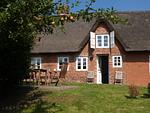 Hauptansicht - Ferienhaus auf der kleinen Gaarde Ockholm - Top-Hundeurlaub