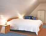 Schlafzimmer - Ferienhaus auf der kleinen Gaarde Ockholm - Top-Hundeurlaub