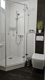 Badezimmer - Ferienwohnung Holiday Home 10 - Top-Hundeurlaub