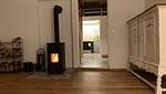 Wohnbereich mit Kamin im Chalet Hjortblick - Chalet Hjortblick - Top-Hundeurlaub