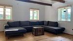 Wohnzimmer mit großem Sofa - Chalet Hjortblick - Top-Hundeurlaub
