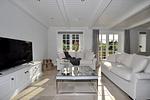 Wohnzimmer - Doppelhaushälfte Amber House - Top-Hundeurlaub