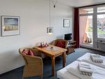Wohnzimmer - Ferienwohnung „Holm" - Top-Hundeurlaub