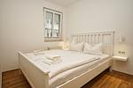 Schlafzimmer - FeWo13: Balkon - Top-Hundeurlaub