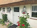 Fassade / Eingang - Doppelhaushälfte Nr. 2 im Feriengarten - Top-Hundeurlaub