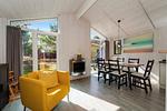 Wohnbereich mit Blick in den Essbereich - Ferienhaus 02a - Top-Hundeurlaub