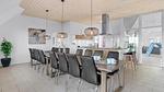 living-dining-room - Ferienhaus für 18 Personen (300 m²) - Top-Hundeurlaub